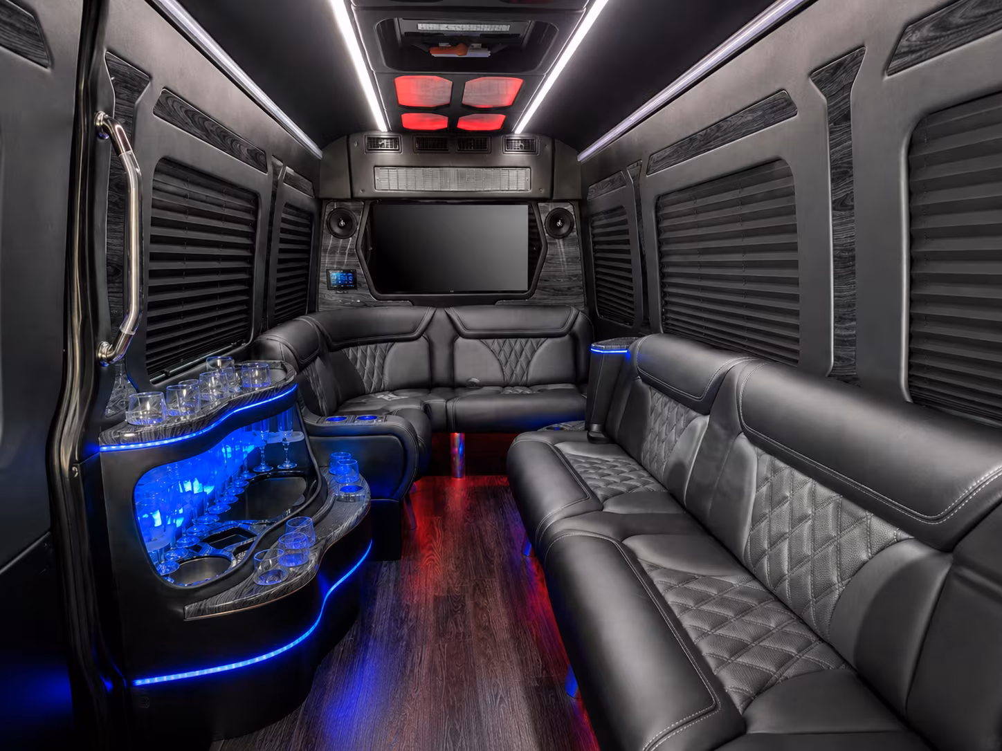 airport transfers for government and military groups at eug and pdx