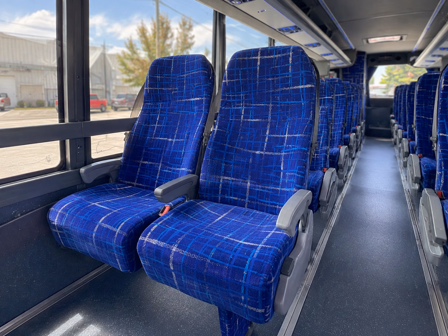 choose a charter bus for civil war road trips to autzen stadium
